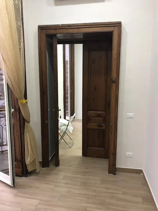 **  La Casa Di Fafa Panzió Nápoly Olaszország