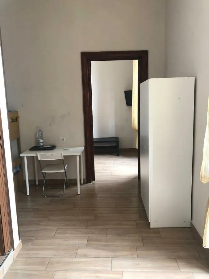 **  La Casa Di Fafa Panzió Nápoly Olaszország