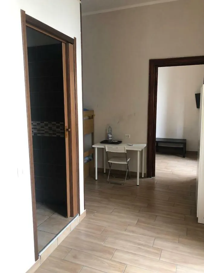 La Casa Di Fafa Panzió Nápoly 2*,