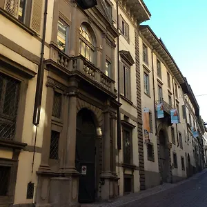 ca-del-borgo-bergamo.it-lombardy.com/